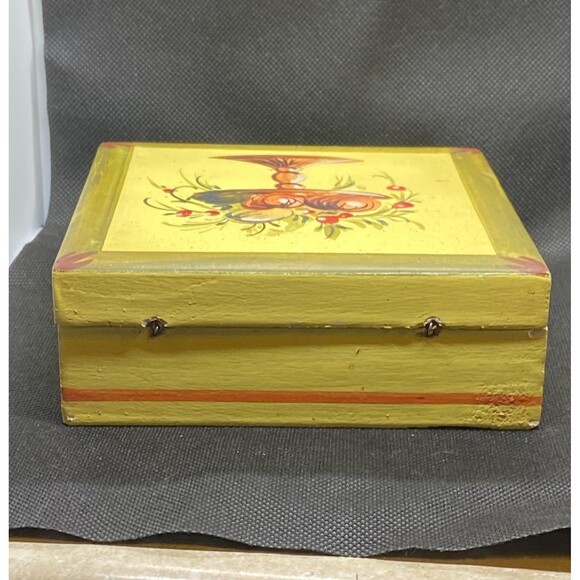 Vintage Florentia Wooden Trinket Box Italian handpainted yellow floral cute - Picture 3 of 8